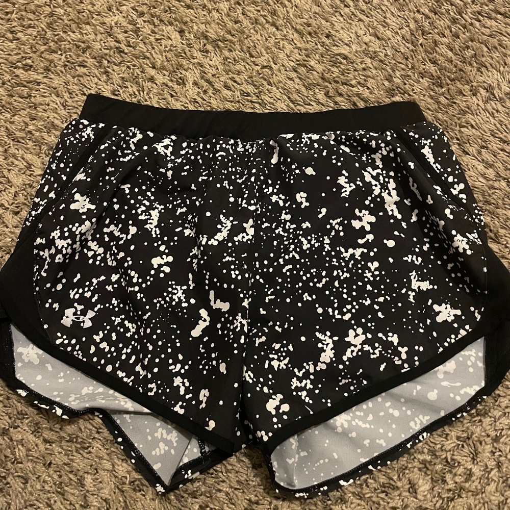 Running shorts